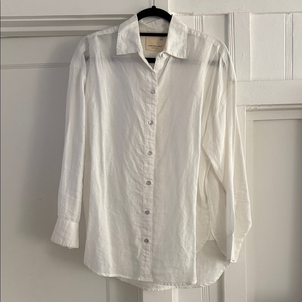 Classic Linen Button-Down Women’s Shirt